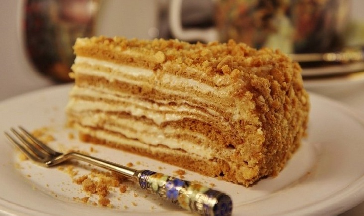 Pati garšīgākā medus kūka: vienkārša recepte – nepārspējams rezultāts! Gatavot obligāti!