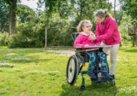 Ar 1.jūliju plānots lielāks atbalsts adoptētājiem un cilvēkiem ar invaliditāti