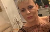 “Pilnīgi ne FB, bet Tinders kaut kāds!” Mūrniece sociālajos tīklos atrādījusi, ka ar viņu mēģina iepazīties precēti vīrieši “Pilnīgi ne FB, bet Tinders kaut kāds!” Mūrniece sociālajos tīklos atrādījusi, ka ar viņu mēģina iepazīties precēti vīrieši